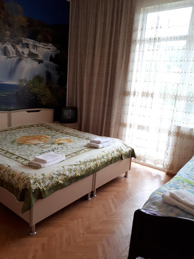 Guest House In Sarpi Ngoại thất bức ảnh